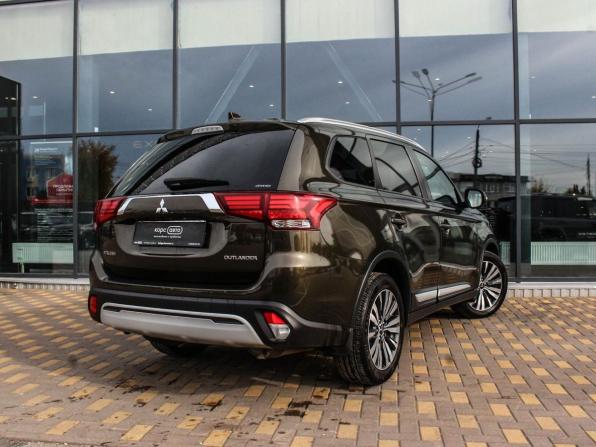 Mitsubishi Outlander III Рестайлинг 3 с пробегом 2019 года, цена 1 770 000 рублей, 148600 км, внедорожник, Автокод Объявления