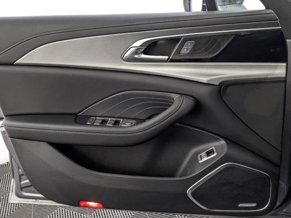 Hongqi H5 II с пробегом 2024 года, цена 2 725 000 рублей, 57226 км, седан, Автокод Объявления