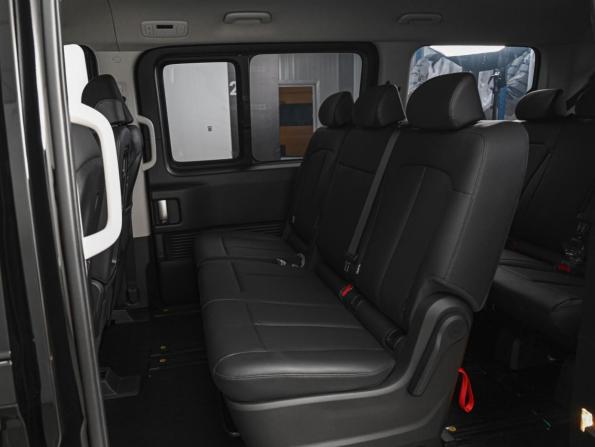 Hyundai Staria I с пробегом 2023 года, цена 5 989 000 рублей, 2033 км, минивэн, Автокод Объявления