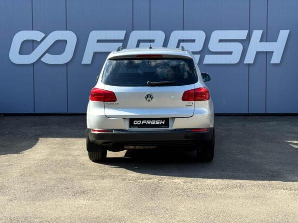 Volkswagen Tiguan I Рестайлинг с пробегом 2012 года, цена 749 000 рублей, 229458 км, внедорожник, Автокод Объявления