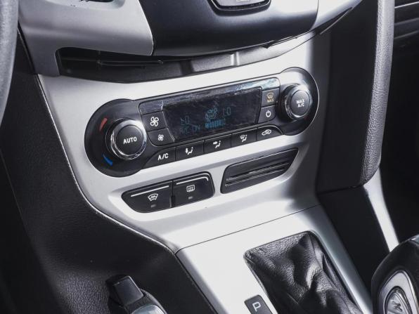 Ford Focus III с пробегом 2012 года, цена 670 000 рублей, 160487 км, универсал, Автокод Объявления