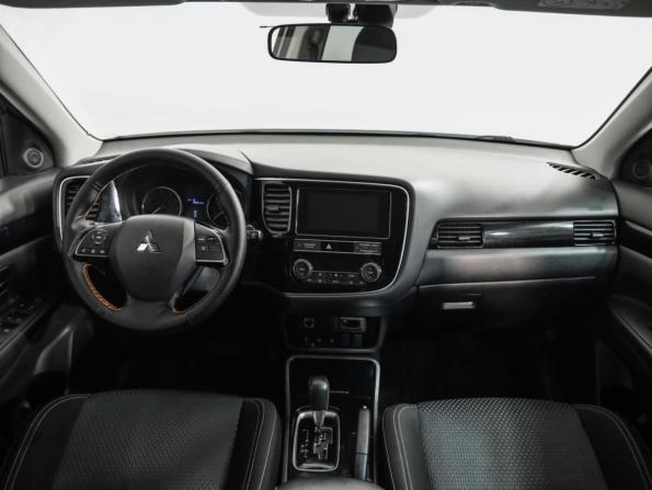 Mitsubishi Outlander III Рестайлинг 3 с пробегом 2019 года, цена 2 049 000 рублей, 102785 км, внедорожник, Автокод Объявления