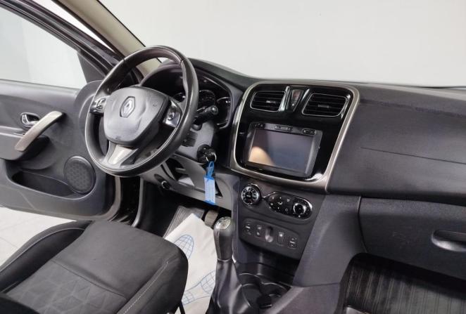 Renault Sandero II с пробегом 2015 года, цена 1 000 000 рублей, 128471 км, хэтчбек, Автокод Объявления