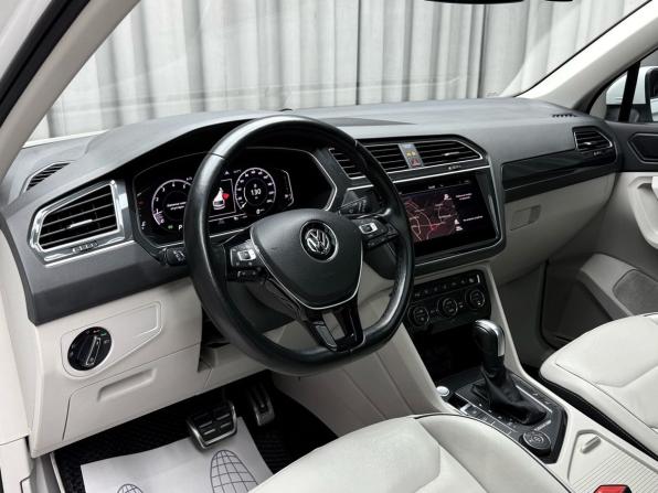 Volkswagen Tiguan II с пробегом 2019 года, цена 4 099 000 рублей, 75563 км, внедорожник, Автокод Объявления