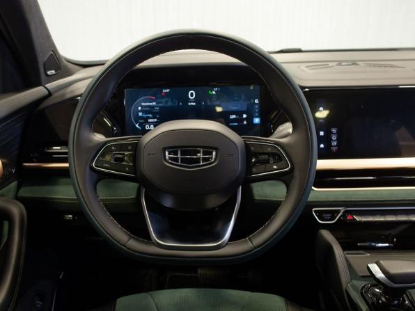 Geely Monjaro I с пробегом 2023 года, цена 3 790 000 рублей, 18219 км, внедорожник, Автокод Объявления