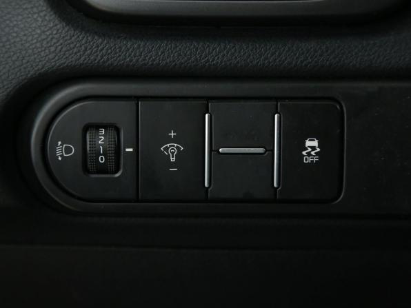 Kia Ceed III с пробегом 2019 года, цена 1 615 000 рублей, 124800 км, универсал, Автокод Объявления