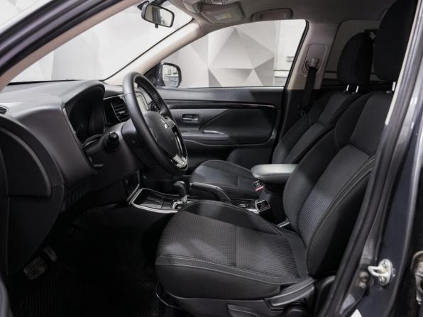 Mitsubishi Outlander III Рестайлинг 3 с пробегом 2020 года, цена 2 290 000 рублей, 78830 км, внедорожник, Автокод Объявления