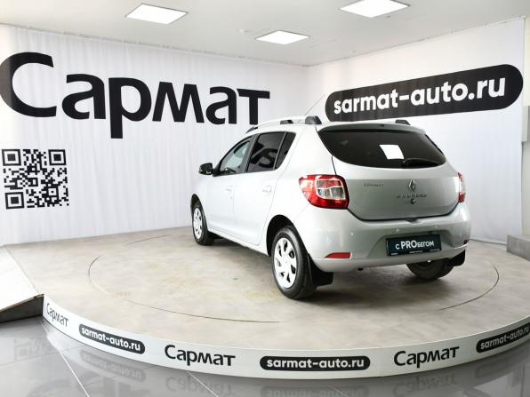 Renault Sandero II с пробегом 2015 года, цена 967 000 рублей, 94623 км, хэтчбек, Автокод Объявления