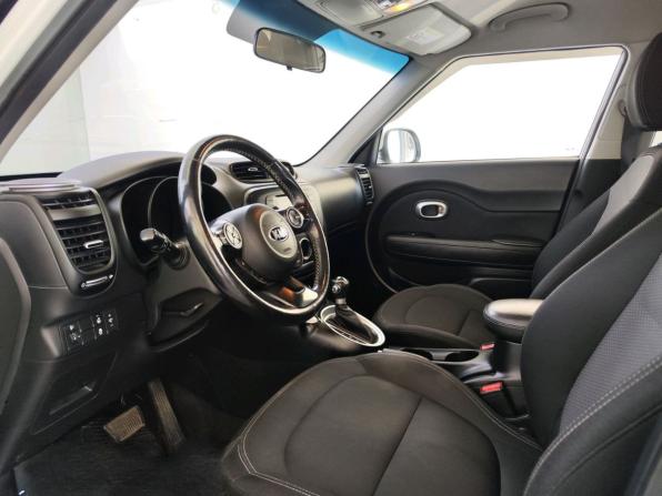 Kia Soul II Рестайлинг с пробегом 2018 года, цена 1 649 000 рублей, 88000 км, хэтчбек, Автокод Объявления