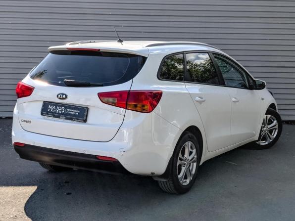 Kia Ceed II Рестайлинг с пробегом 2015 года, цена 1 175 000 рублей, 141634 км, универсал, Автокод Объявления