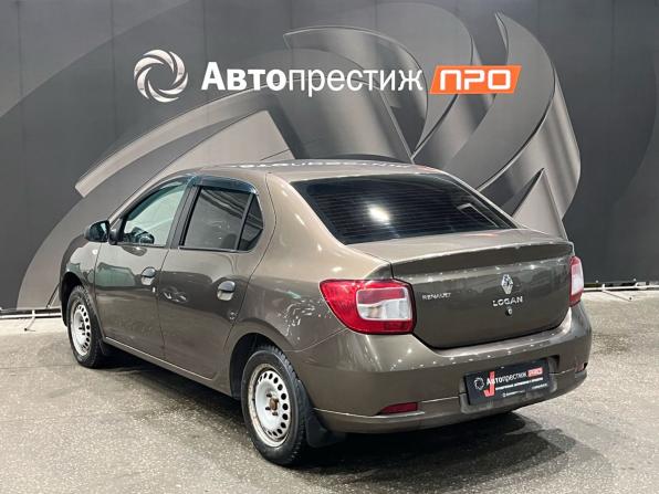 Renault Logan II Рестайлинг с пробегом 2018 года, цена 990 000 рублей, 86400 км, седан, Автокод Объявления