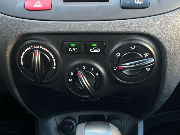 Kia Rio II Рестайлинг с пробегом 2011 года, цена 550 000 рублей, 180508 км, хэтчбек, Автокод Объявления