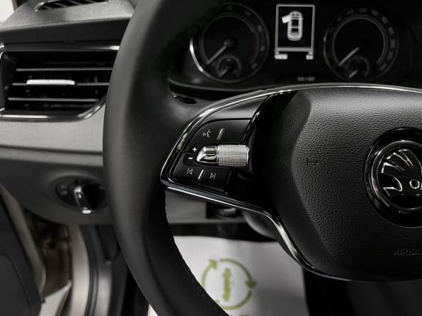 Skoda Rapid II с пробегом 2020 года, цена 1 495 000 рублей, 99696 км, лифтбек, Автокод Объявления
