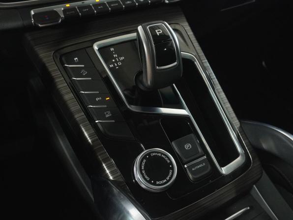 Geely Atlas Pro с пробегом 2022 года, цена 1 989 000 рублей, 67815 км, внедорожник, Автокод Объявления