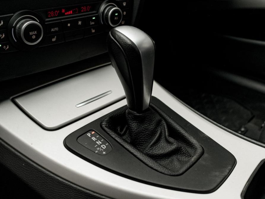 BMW 3 серии V (E90/E91/E92/E93) Рестайлинг Екатеринбург  - изображение 19