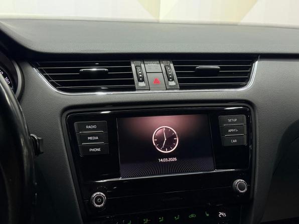 Skoda Octavia III (A7) Рестайлинг с пробегом 2017 года, цена 1 680 000 рублей, 71300 км, лифтбек, Автокод Объявления