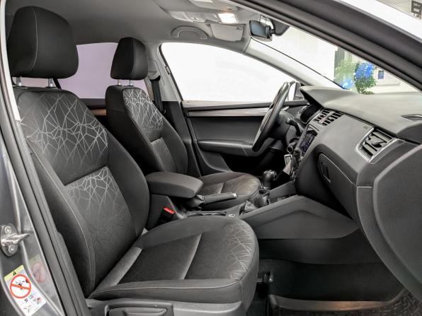 Skoda Octavia III (A7) Рестайлинг с пробегом 2019 года, цена 2 300 000 рублей, 47871 км, лифтбек, Автокод Объявления