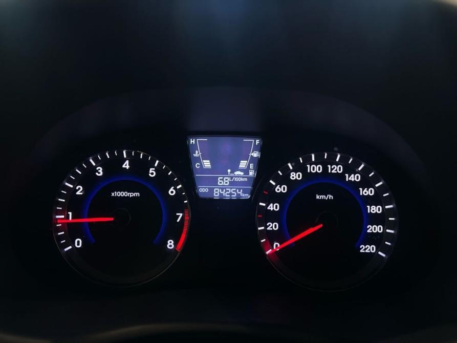 Hyundai Solaris I Москва  - изображение 14