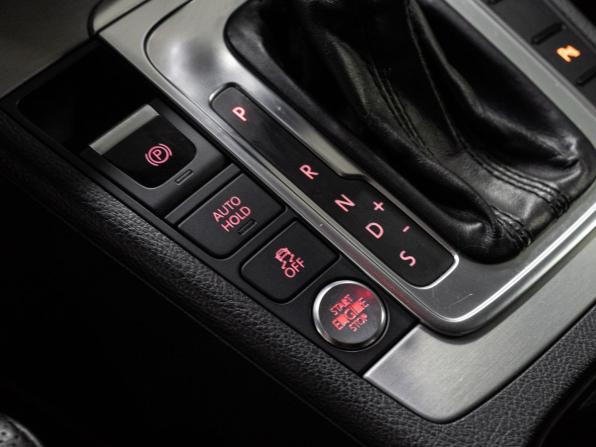 Volkswagen Passat CC I Рестайлинг с пробегом 2012 года, цена 1 400 000 рублей, 214429 км, седан, Автокод Объявления