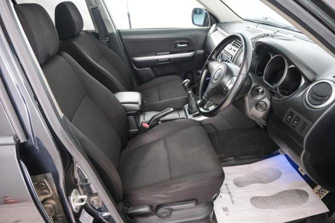 Suzuki Escudo III с пробегом 2008 года, цена 999 000 рублей, 155044 км, внедорожник, Автокод Объявления