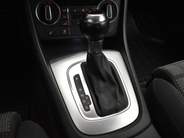 Audi Q3 I (8U) Рестайлинг с пробегом 2015 года, цена 1 835 000 рублей, 148820 км, внедорожник, Автокод Объявления