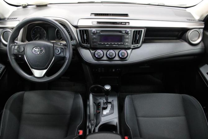 Toyota RAV4 IV (XA40) Рестайлинг с пробегом 2016 года, цена 2 474 000 рублей, 129585 км, внедорожник, Автокод Объявления