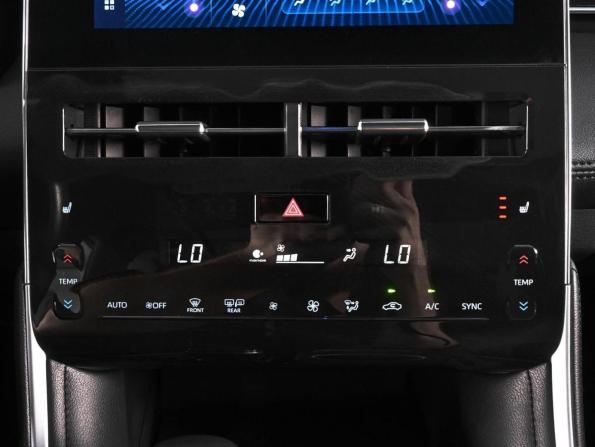 Toyota Avalon V с пробегом 2022 года, цена 3 299 000 рублей, 55218 км, седан, Автокод Объявления