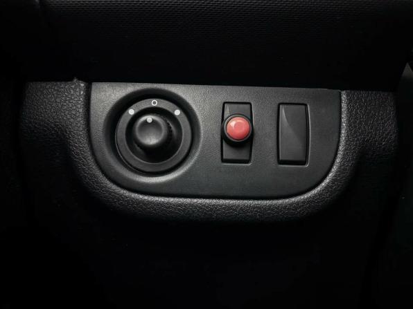 Renault Logan II Рестайлинг с пробегом 2019 года, цена 849 000 рублей, 119816 км, седан, Автокод Объявления