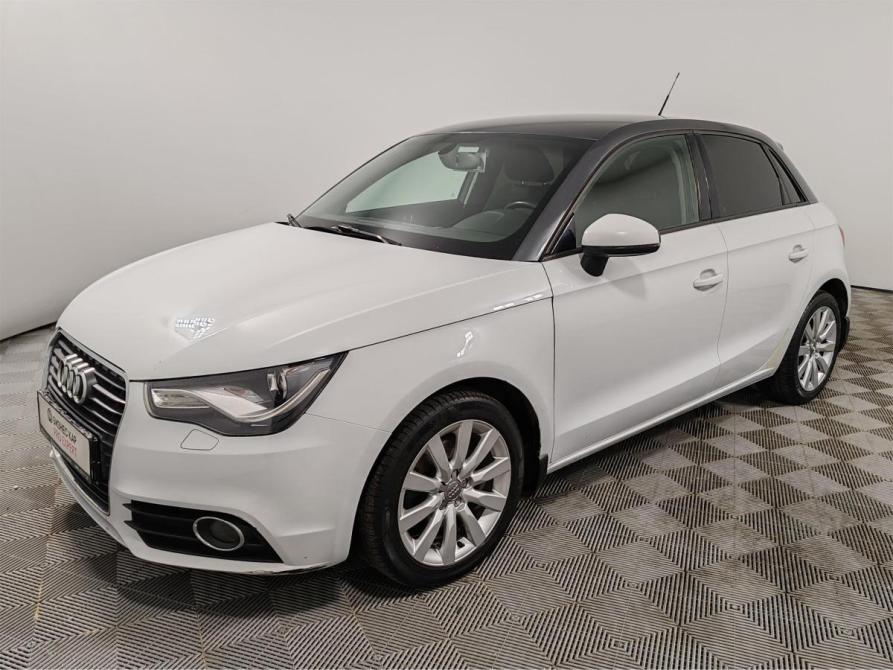 Audi A1 I (8X) Москва  - изображение 1