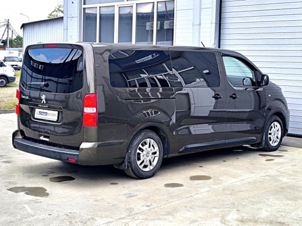 Peugeot Traveller I с пробегом 2021 года, цена 2 449 000 рублей, 371841 км, минивэн, Автокод Объявления