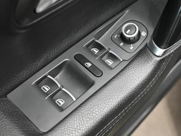 Volkswagen Passat CC I Рестайлинг с пробегом 2012 года, цена 1 380 000 рублей, 261202 км, седан, Автокод Объявления