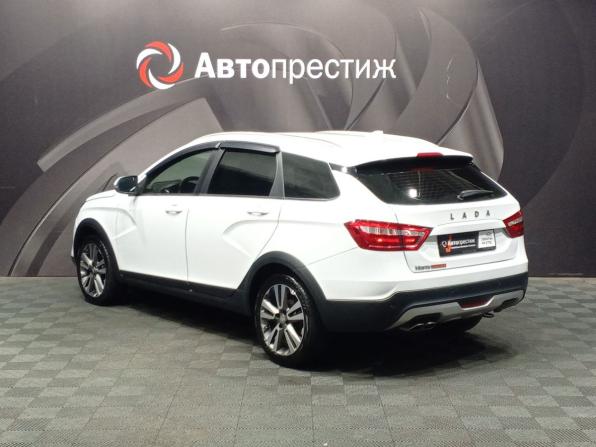 Lada (ВАЗ) Vesta I с пробегом 2021 года, цена 1 090 000 рублей, 135594 км, универсал, Автокод Объявления