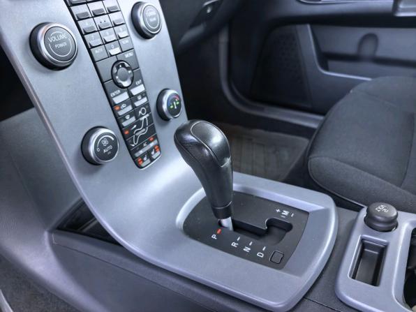 Volvo S40 II Рестайлинг с пробегом 2010 года, цена 777 000 рублей, 165163 км, седан, Автокод Объявления