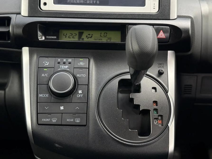 Toyota Wish II Рестайлинг Новосибирск  - изображение 14