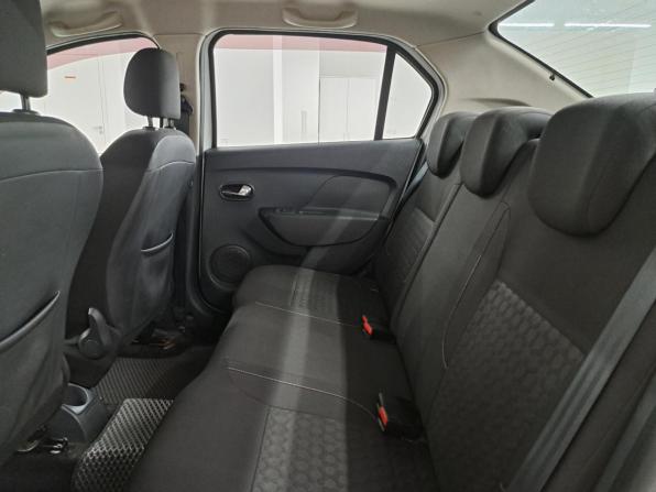 Renault Logan II с пробегом 2014 года, цена 660 000 рублей, 64007 км, седан, Автокод Объявления