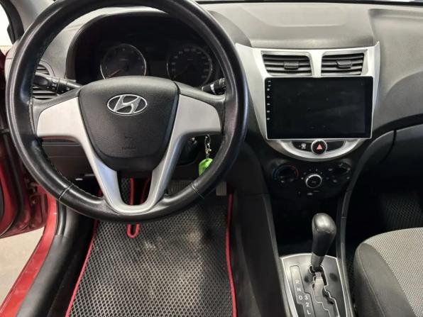Hyundai Solaris I с пробегом 2014 года, цена 589 000 рублей, 104000 км, седан, Автокод Объявления