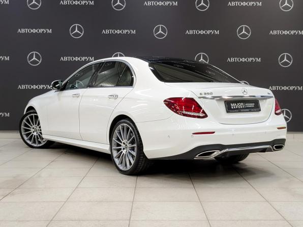 Mercedes-Benz E-Класс V (W213 S213 C238) с пробегом 2020 года, цена 4 450 000 рублей, 61079 км, седан, Автокод Объявления