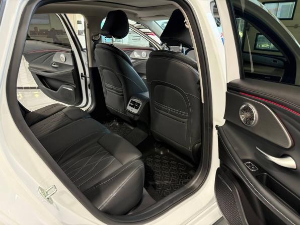 Chery Arrizo 8 с пробегом 2024 года, цена 2 270 000 рублей, 24006 км, седан, Автокод Объявления