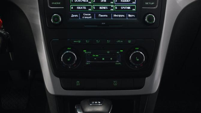 Skoda Yeti I с пробегом 2012 года, цена 795 000 рублей, 130000 км, внедорожник, Автокод Объявления