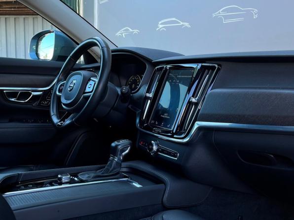 Volvo V90 Cross Country I с пробегом 2019 года, цена 3 247 800 рублей, 212193 км, универсал, Автокод Объявления