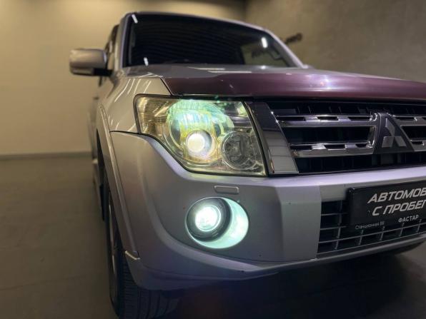 Mitsubishi Pajero IV Рестайлинг 1 с пробегом 2011 года, цена 1 600 000 рублей, 301938 км, внедорожник, Автокод Объявления