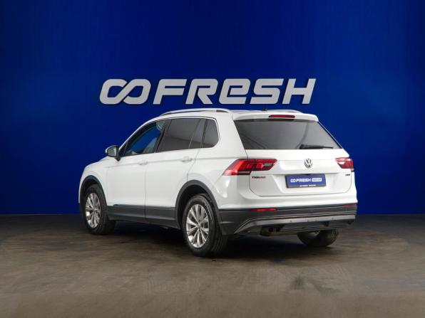 Volkswagen Tiguan II с пробегом 2018 года, цена 2 047 055 рублей, 245979 км, внедорожник, Автокод Объявления