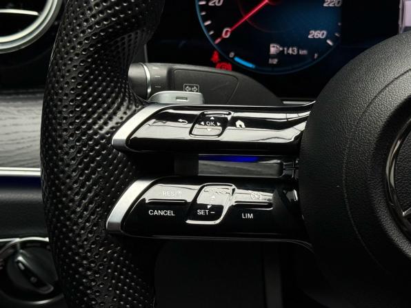 Mercedes-Benz E-Класс V (W213 S213 C238) Рестайлинг с пробегом 2021 года, цена 4 049 000 рублей, 122754 км, седан, Автокод Объявления