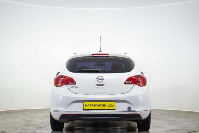 Opel Astra J Рестайлинг с пробегом 2012 года, цена 659 000 рублей, 112000 км, хэтчбек, Автокод Объявления