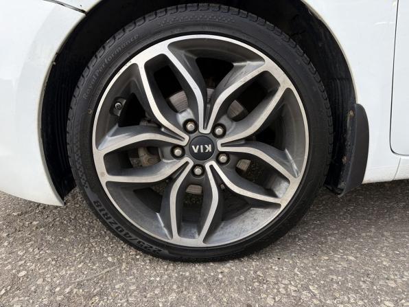 Kia Ceed II с пробегом 2013 года, цена 930 000 рублей, 215059 км, хэтчбек, Автокод Объявления