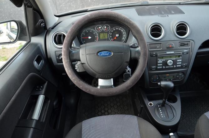 Ford Fusion I Рестайлинг с пробегом 2007 года, цена 549 900 рублей, 134944 км, хэтчбек, Автокод Объявления