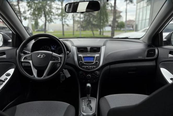 Hyundai Solaris I с пробегом 2014 года, цена 950 000 рублей, 68672 км, хэтчбек, Автокод Объявления