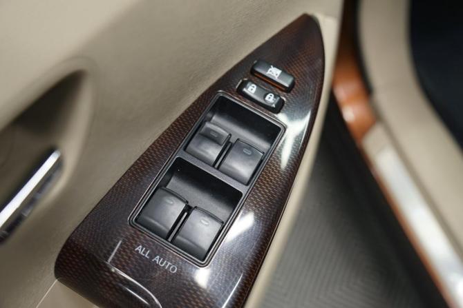 Toyota Venza I Рестайлинг с пробегом 2012 года, цена 2 055 000 рублей, 188100 км, внедорожник, Автокод Объявления