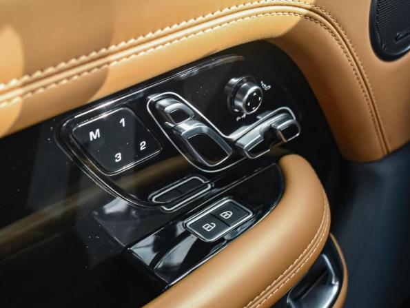 Land Rover Range Rover IV Рестайлинг с пробегом 2021 года, цена 10 700 000 рублей, 65310 км, внедорожник, Автокод Объявления
