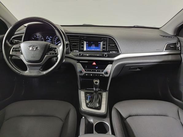 Hyundai Elantra VI (AD) с пробегом 2018 года, цена 1 490 000 рублей, 135276 км, седан, Автокод Объявления